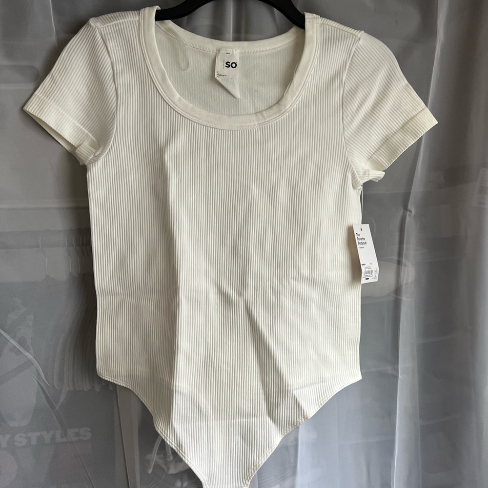 Kohl's Seamless White Ribbed Bodysuit